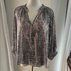 Peyten Jensen Evereve Brand Elegant Black and Pink Purple Women's Top Medium EUC